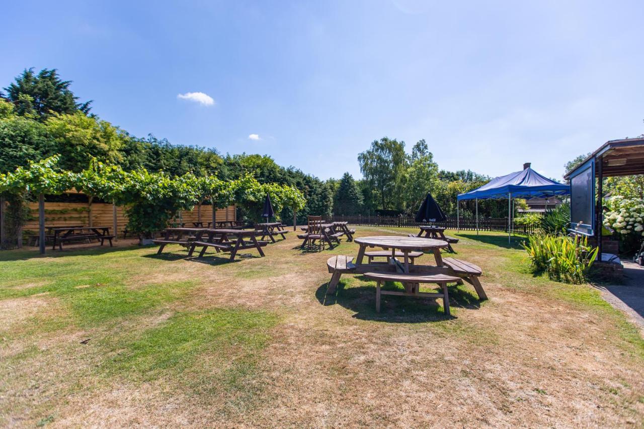 Hotel The Woolpack Glamping Maidstone Esterno foto